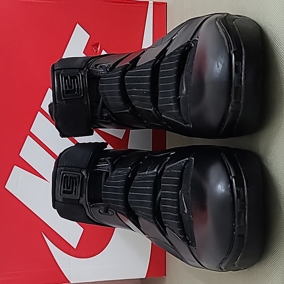 Nike Zoom LeBron 4 OG Black Anthracite 2006 Mens Sneakers 314647-001 Size 12 - Picture 4 of 17